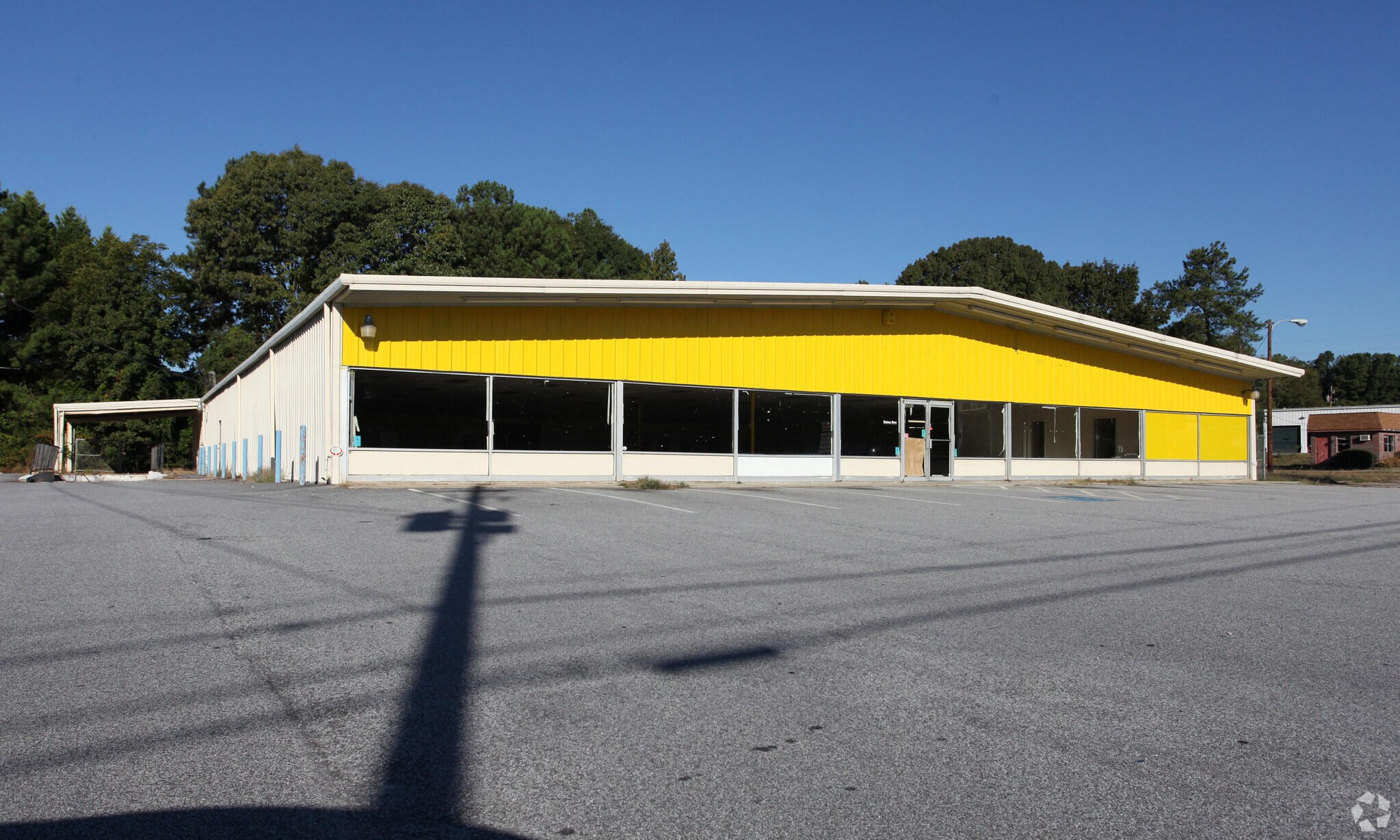 7401 Tara Blvd, Jonesboro, GA for Sale