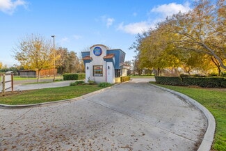 Visalia, CA Freestanding - 1103 W Caldwell Ave