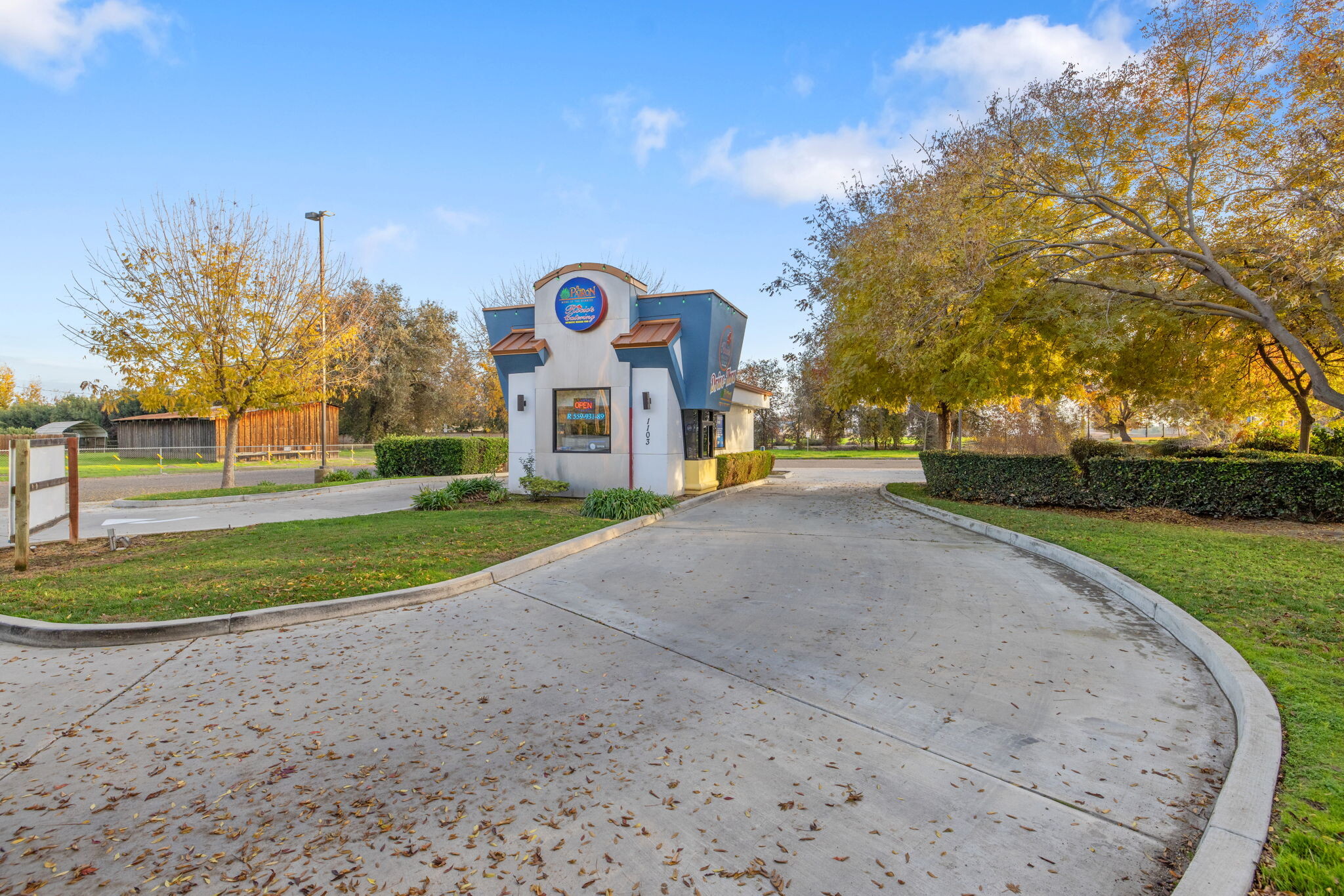 1103 W Caldwell Ave, Visalia, CA for Sale