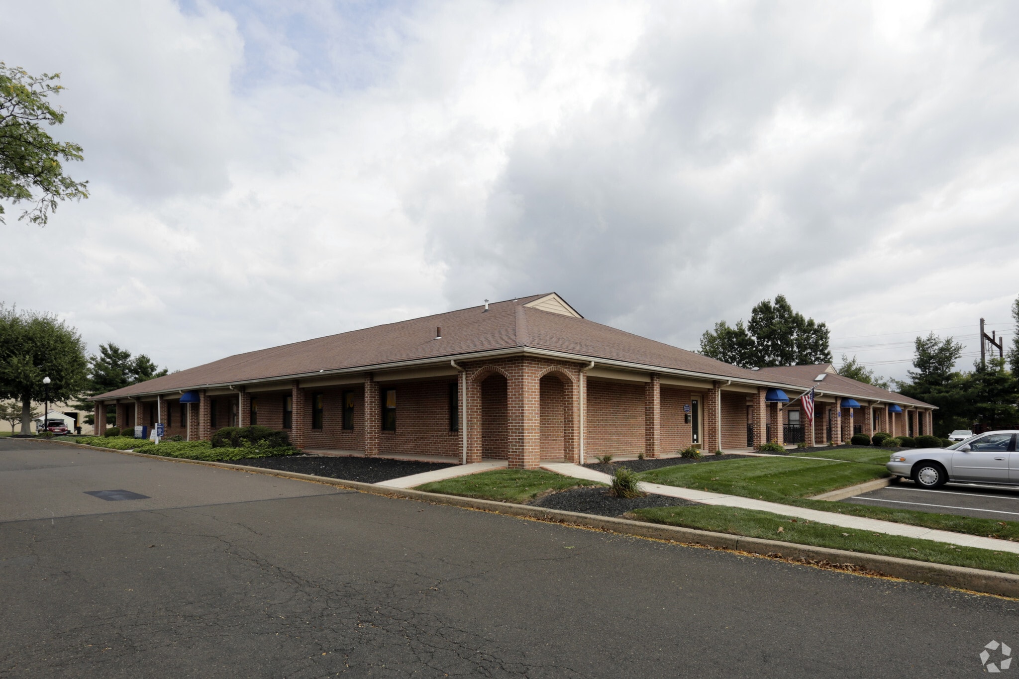 607 Louis Dr, Warminster, PA for Rent