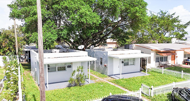 2133 Coolidge St, Hollywood, FL for Sale