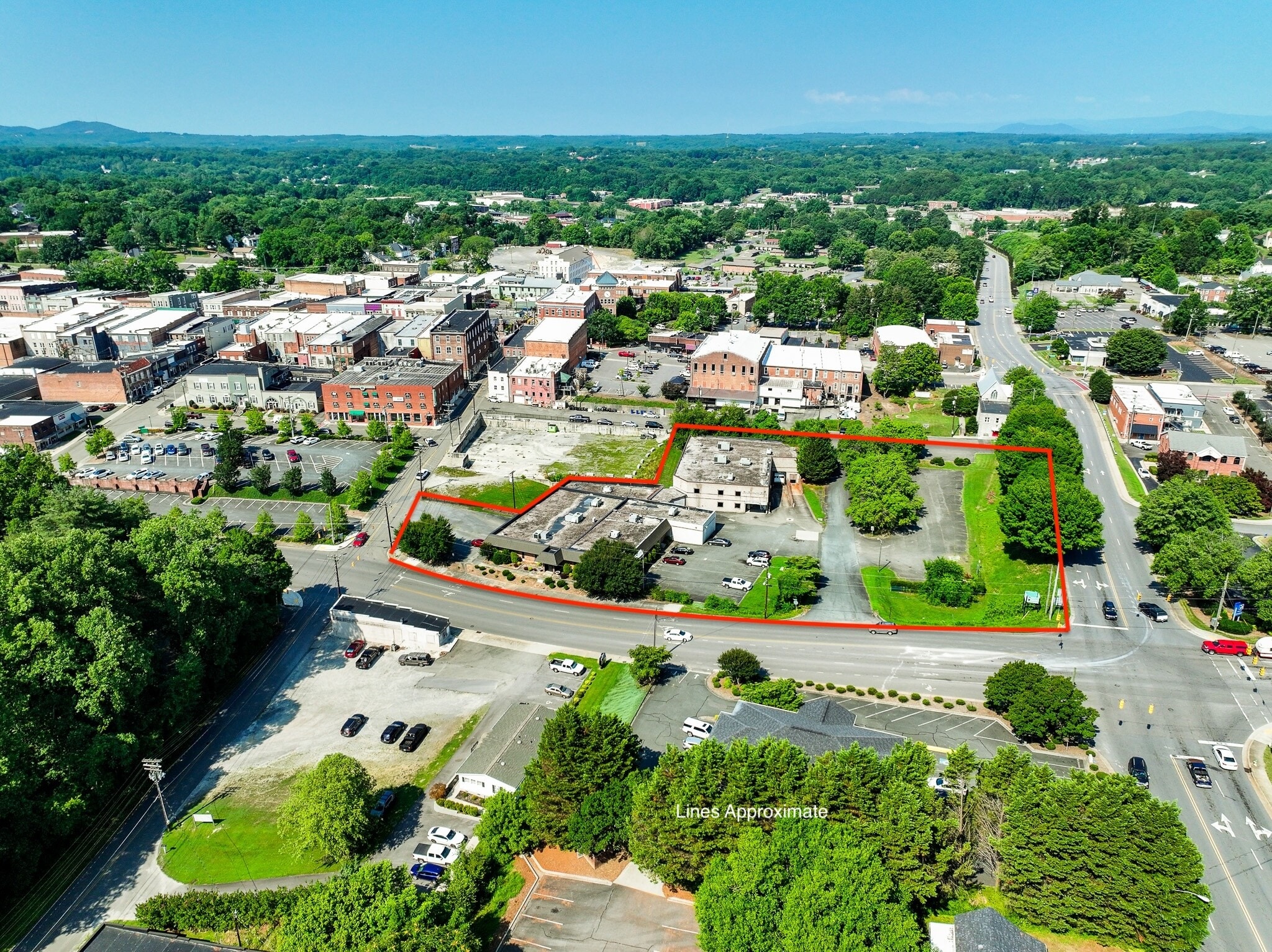 319 N Renfro St, Mount Airy, NC for Sale