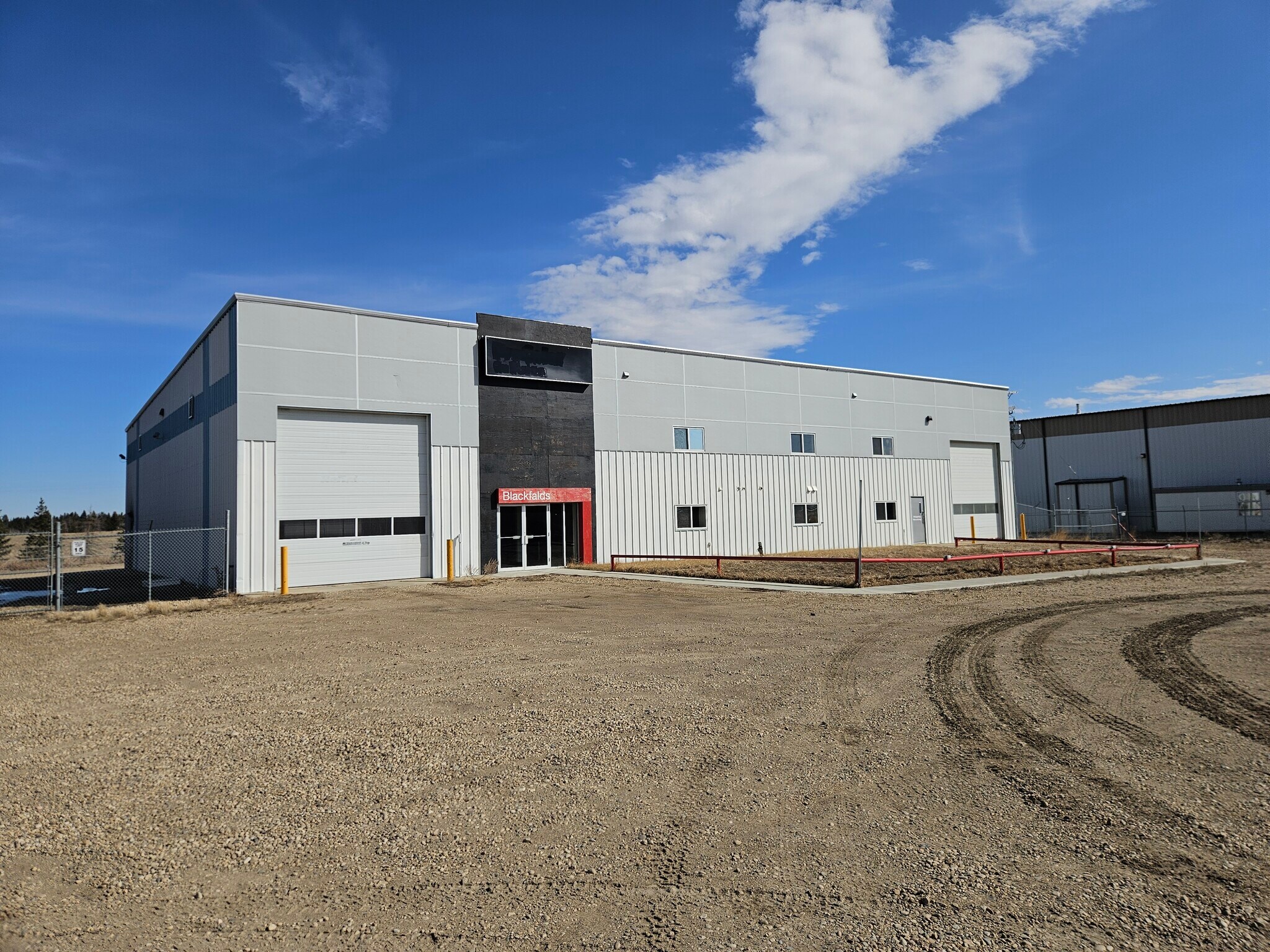 27123-9 Hwy 597, Blackfalds, AB for Rent