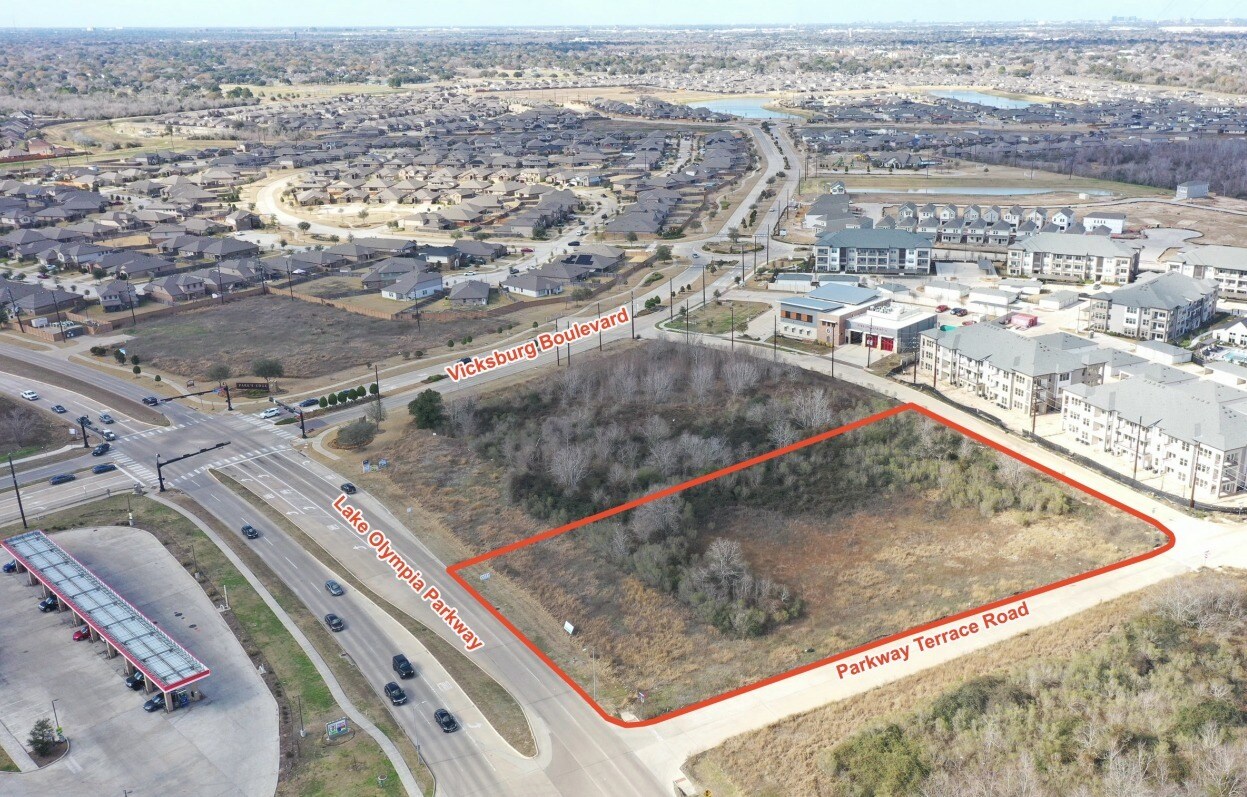 Lake Olympia Pky & Parkway Terrace Rd, Missouri City, TX for Sale