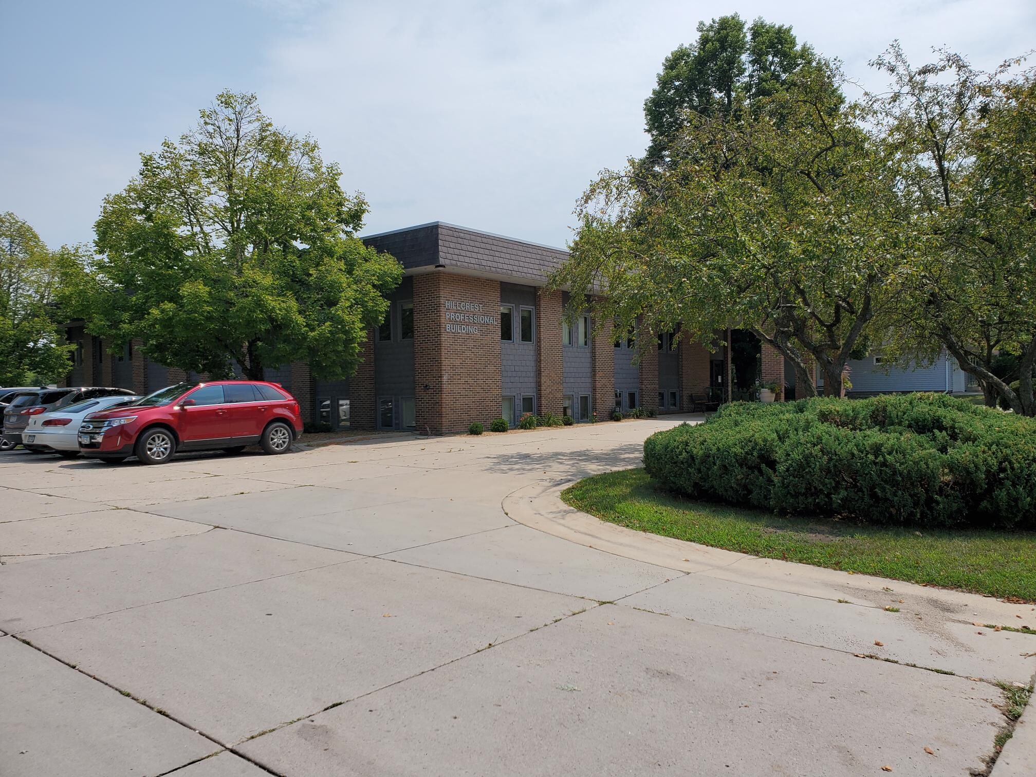 605 Hillcrest Ave, Owatonna, MN for Rent