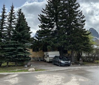 Canmore, AB Residential - 117 15 St