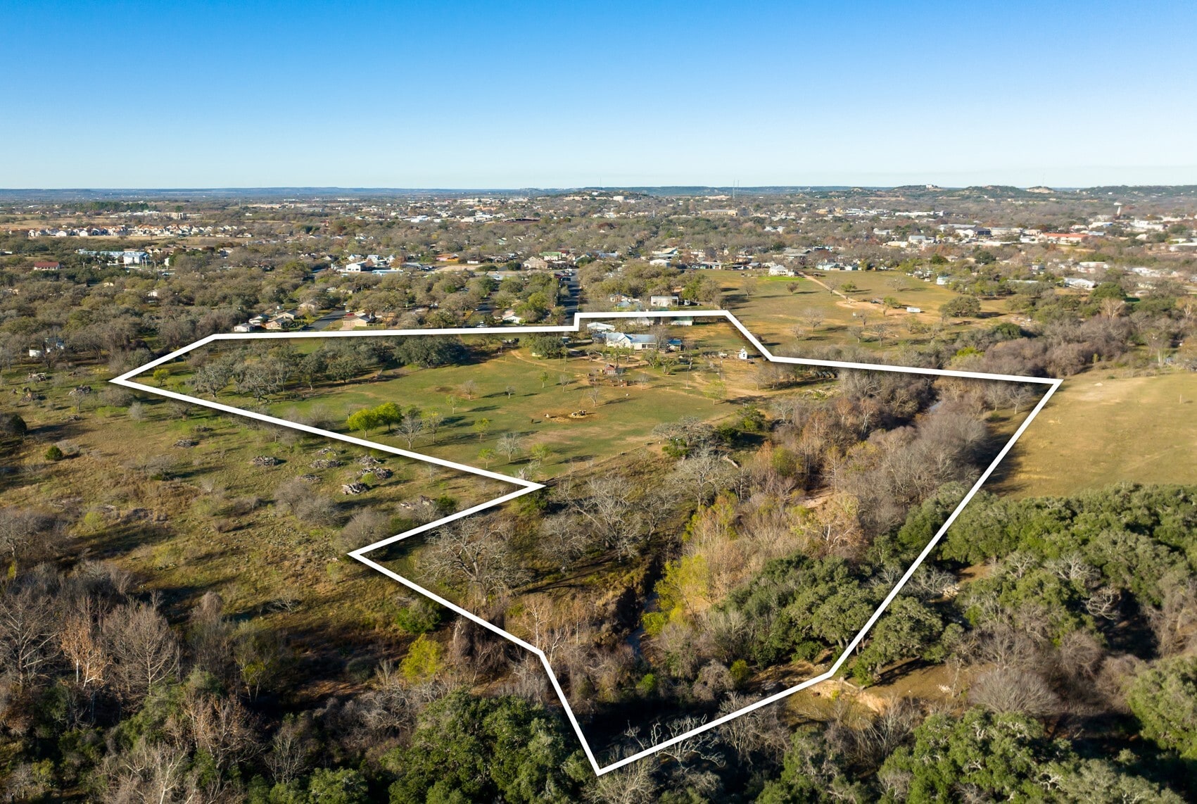 308 Oakhaven Ln, Fredericksburg, TX for Sale