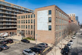 Chicago, IL Office - 940 W Adams St