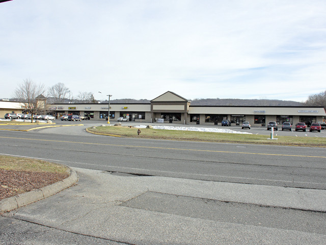 129-145 Danbury Rd, New Milford, CT for Rent