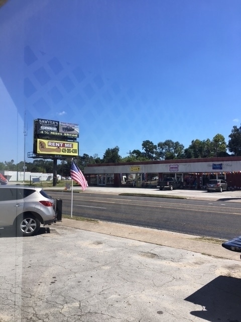 970 N 5th St, Silsbee, TX for Rent