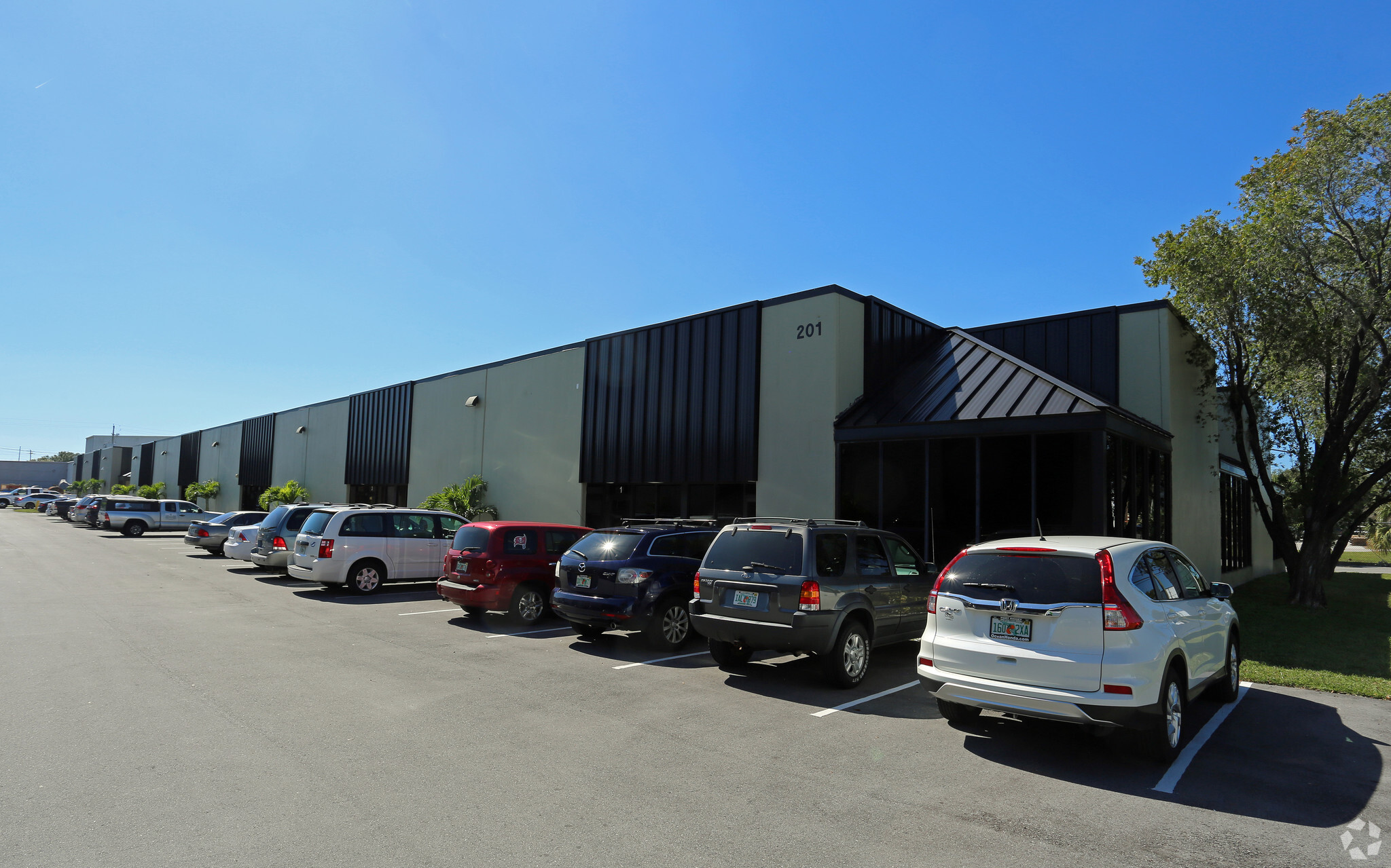 201 E Douglas Rd, Oldsmar, FL for Rent