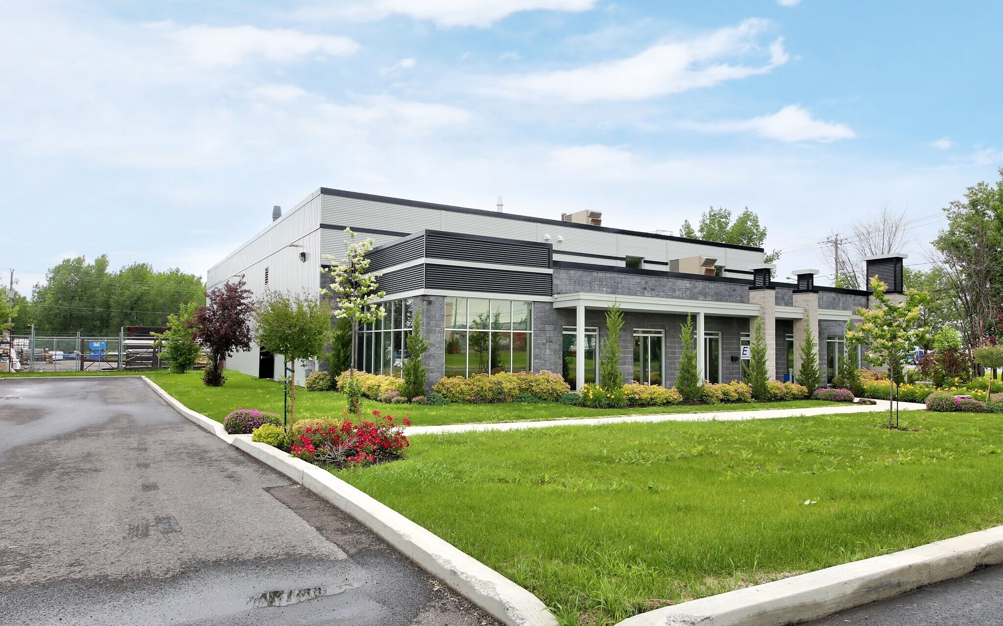 130 Rue de l'Isère, Candiac, QC for Sale
