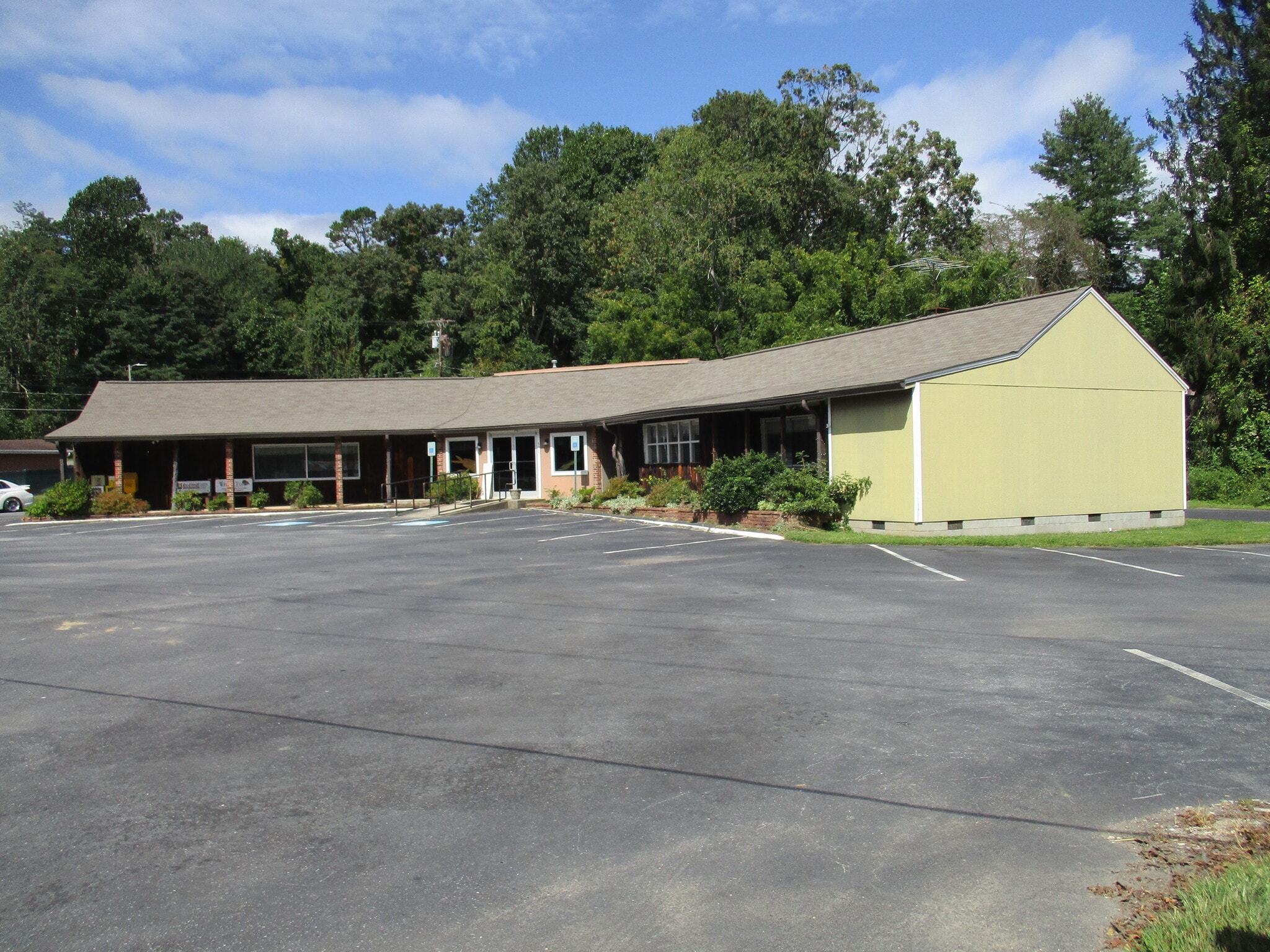 508 W State St, Black Mountain, NC for Sale