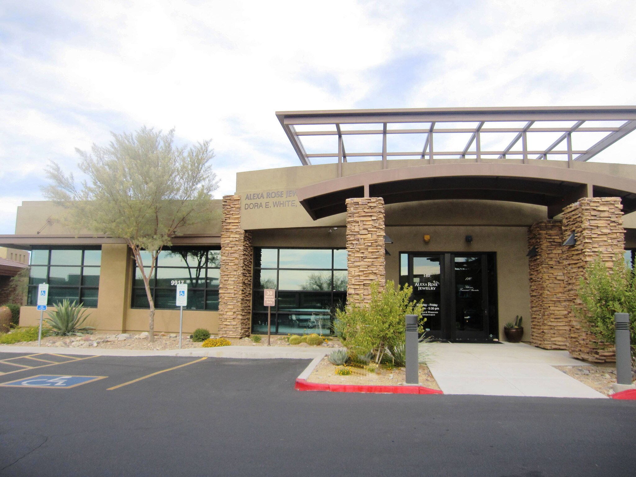 9917 E Bell Rd, Scottsdale, AZ for Sale