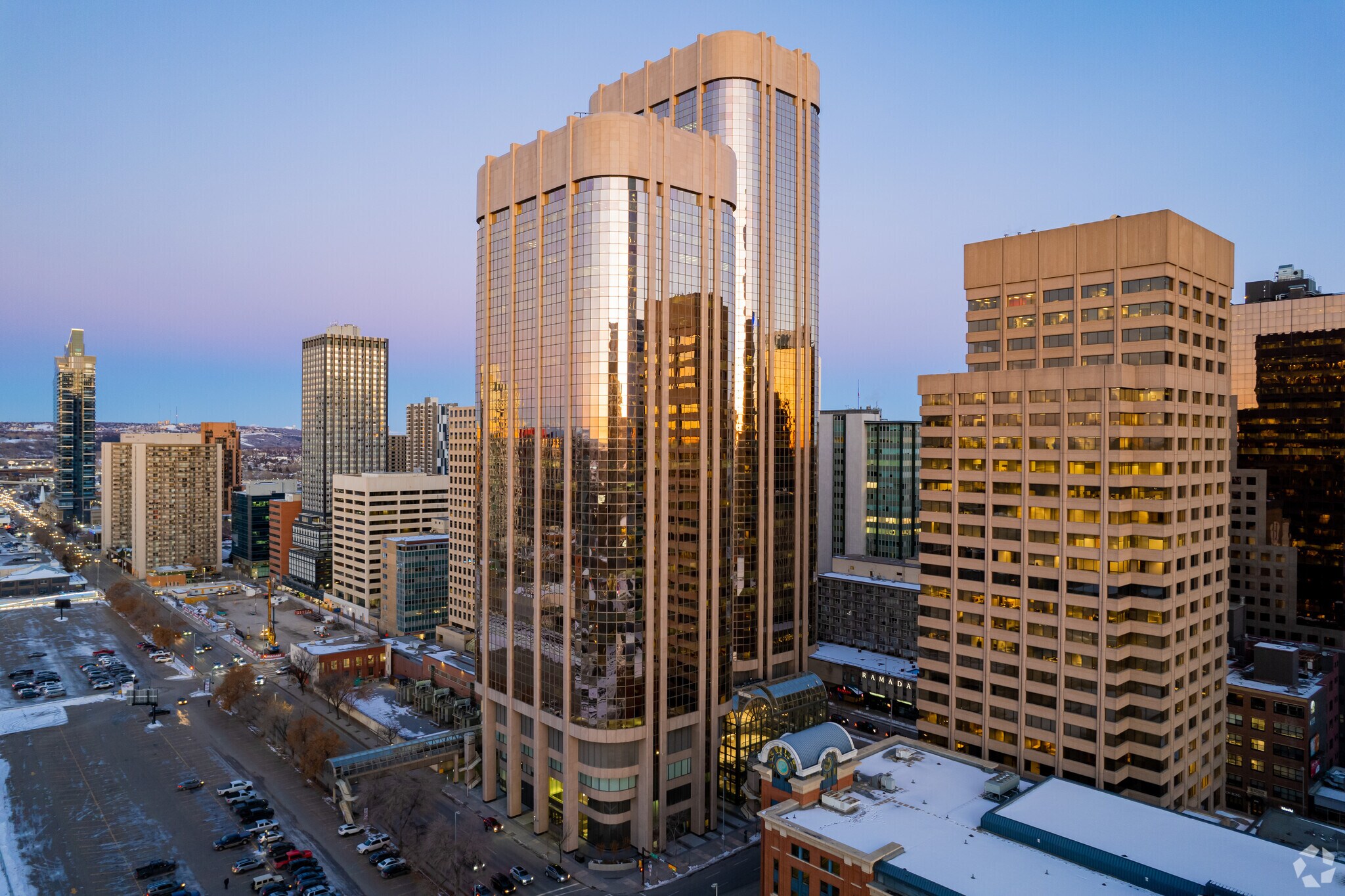 700 9th Ave SW, Calgary, AB for Rent
