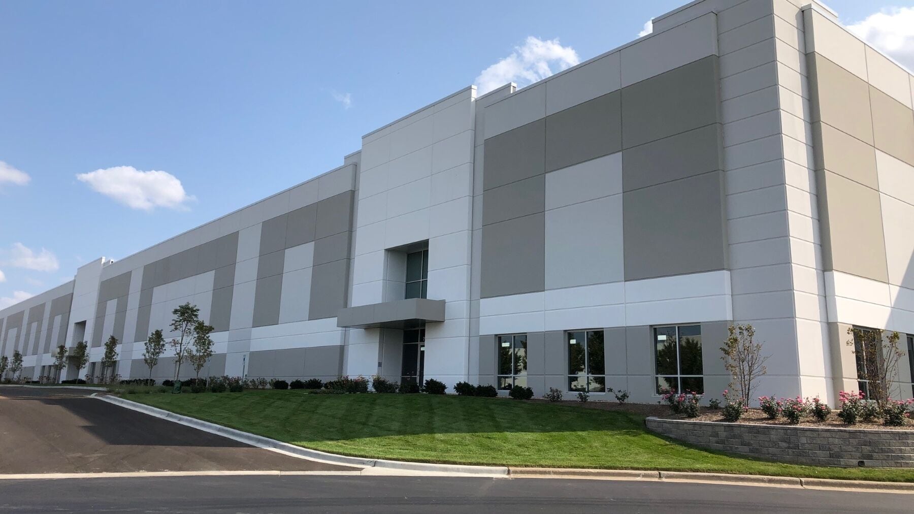 701 Bilter Rd, Aurora, IL for Rent