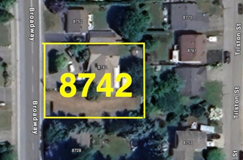 8742 Broadway, Chilliwack, BC for Sale