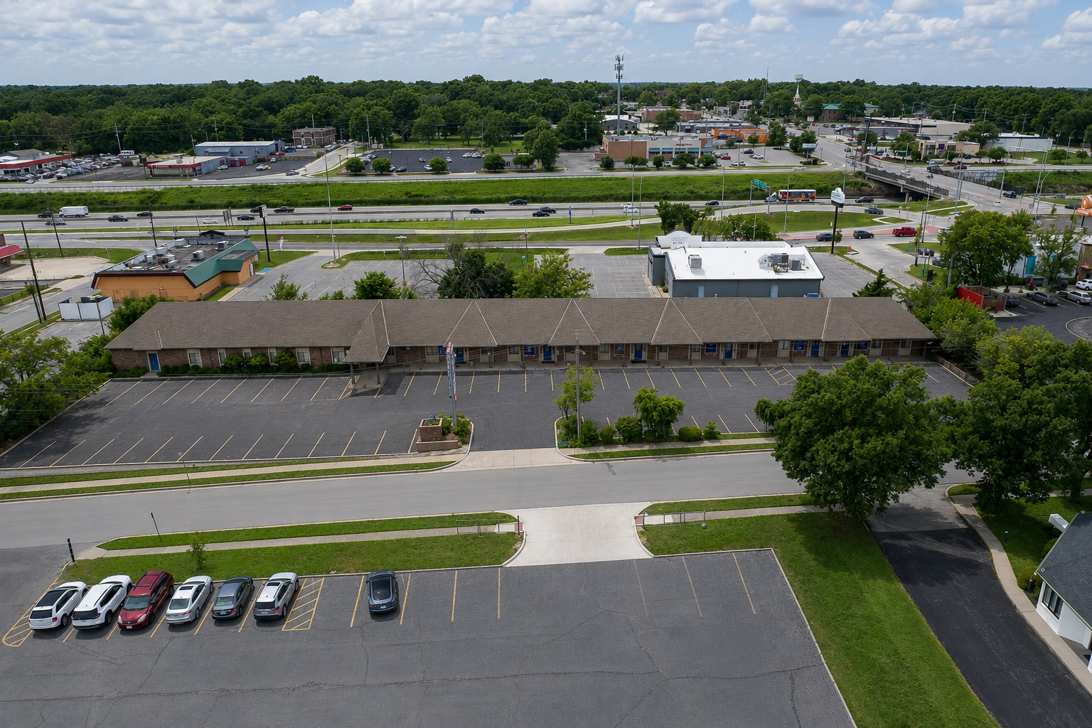 13010 White Ave, Grandview, MO for Sale