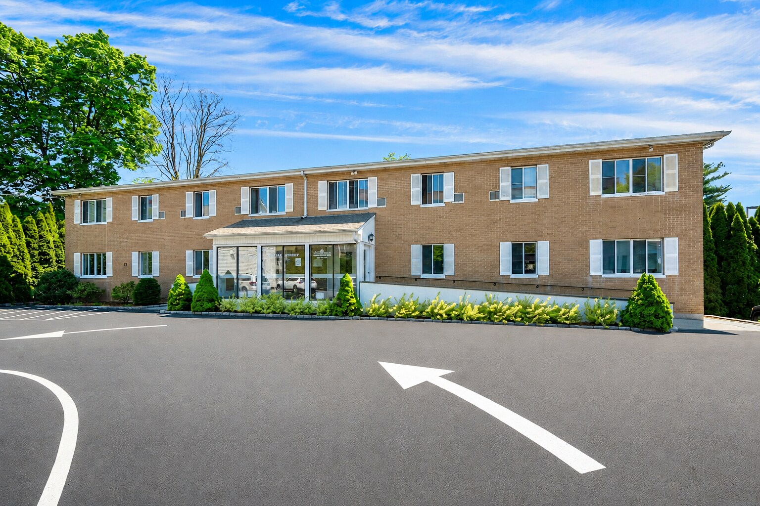 27 Oak St, Stamford, CT for Rent