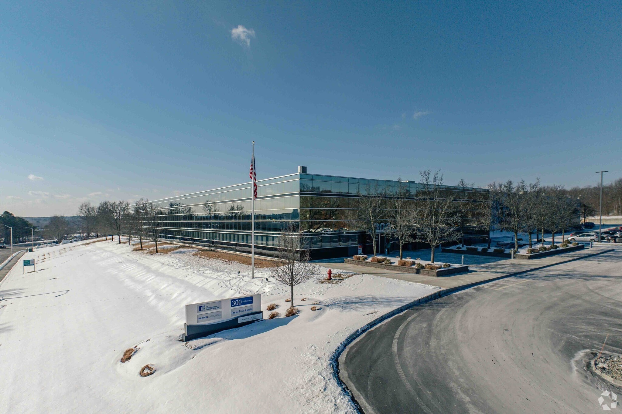 300 Jubilee Dr, Peabody, MA for Rent