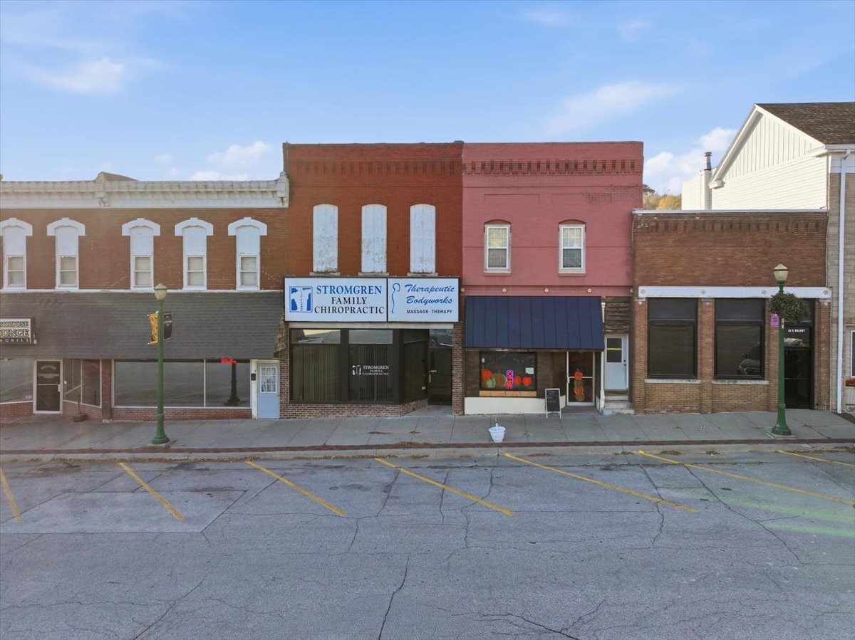 24 N Walnut St, Glenwood, IA for Sale
