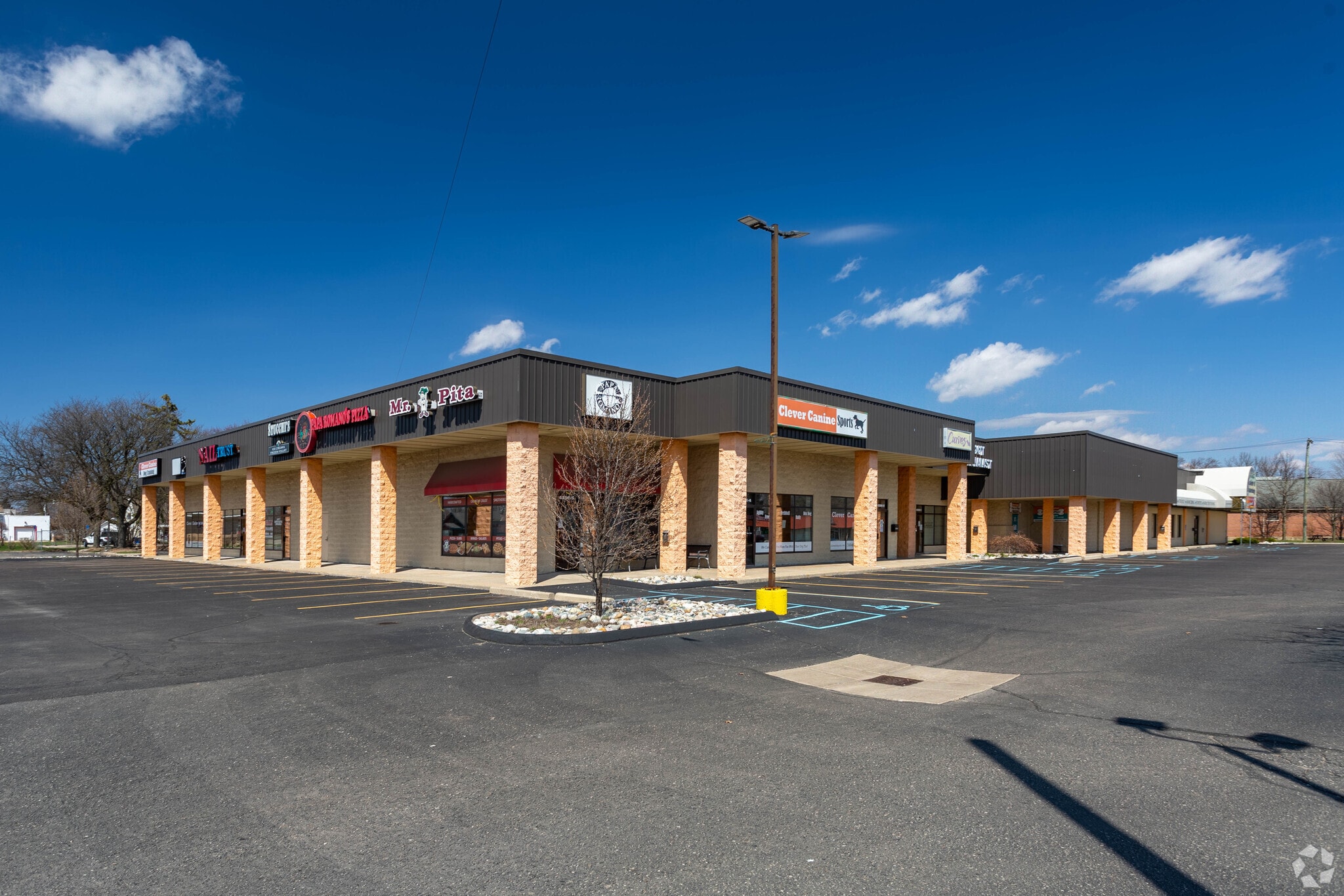 4386-4396 Dixie Hwy, Waterford, MI for Rent