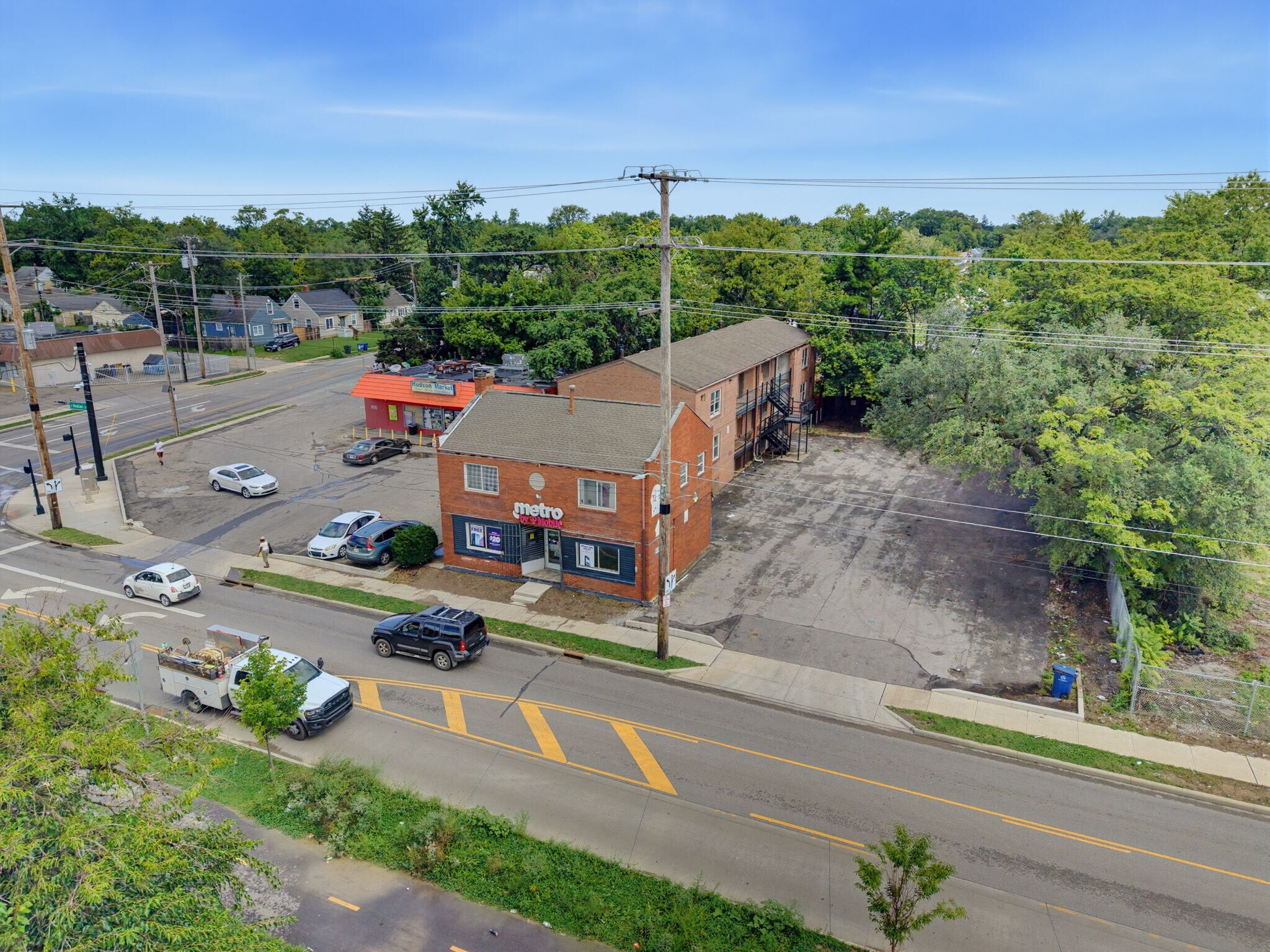 1084 E Hudson St, Columbus, OH for Sale