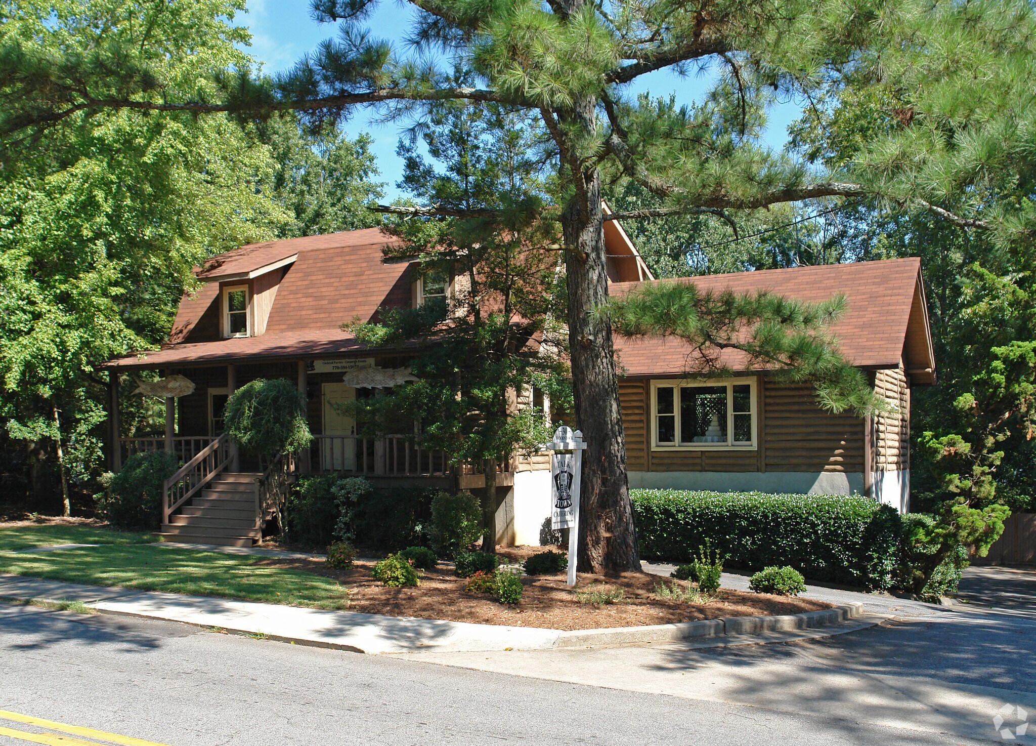 30 Woodstock Rd Roswell, GA 30075 Office Property for Lease on