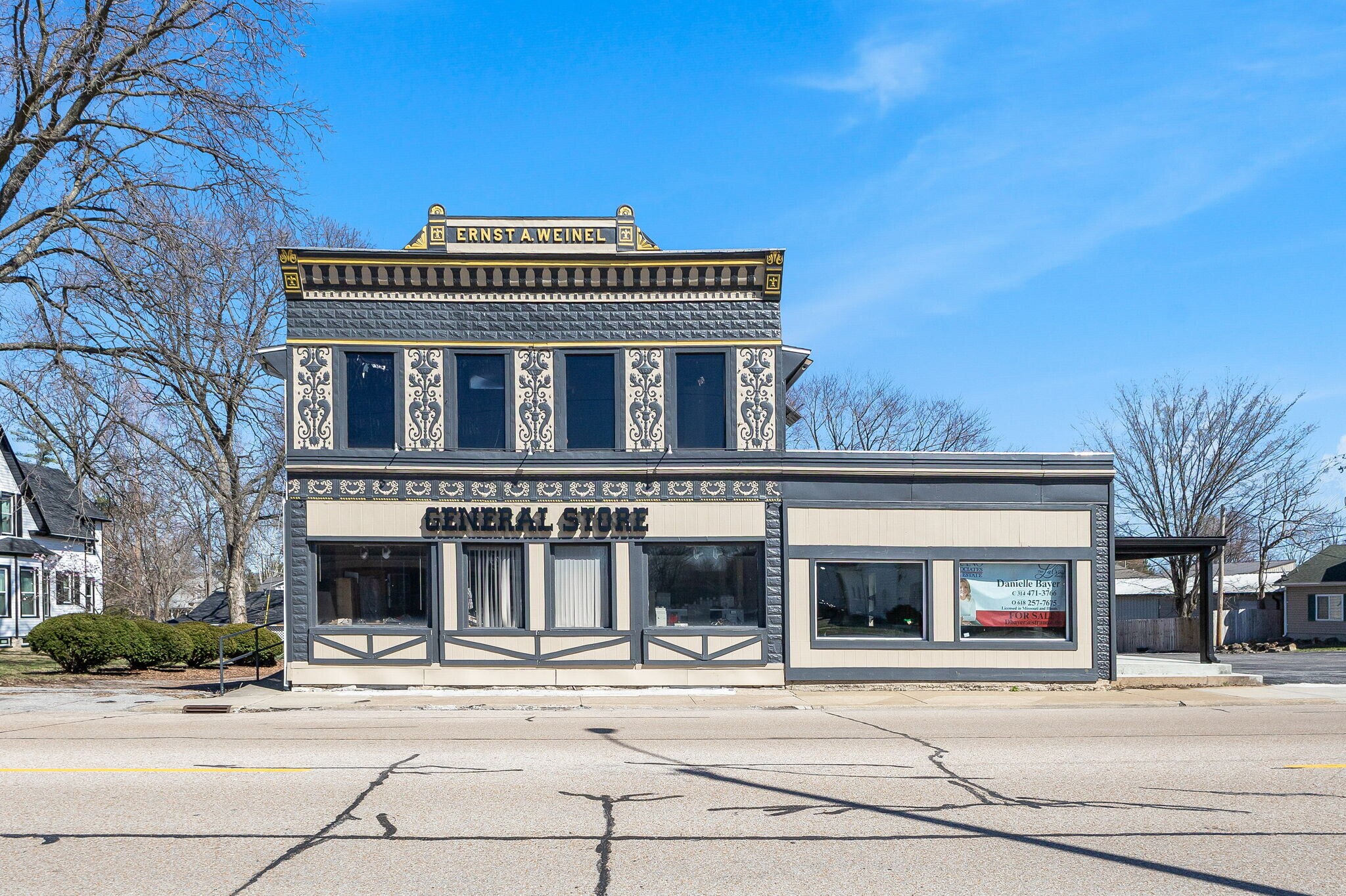 316 N Main St, Columbia, IL for Sale