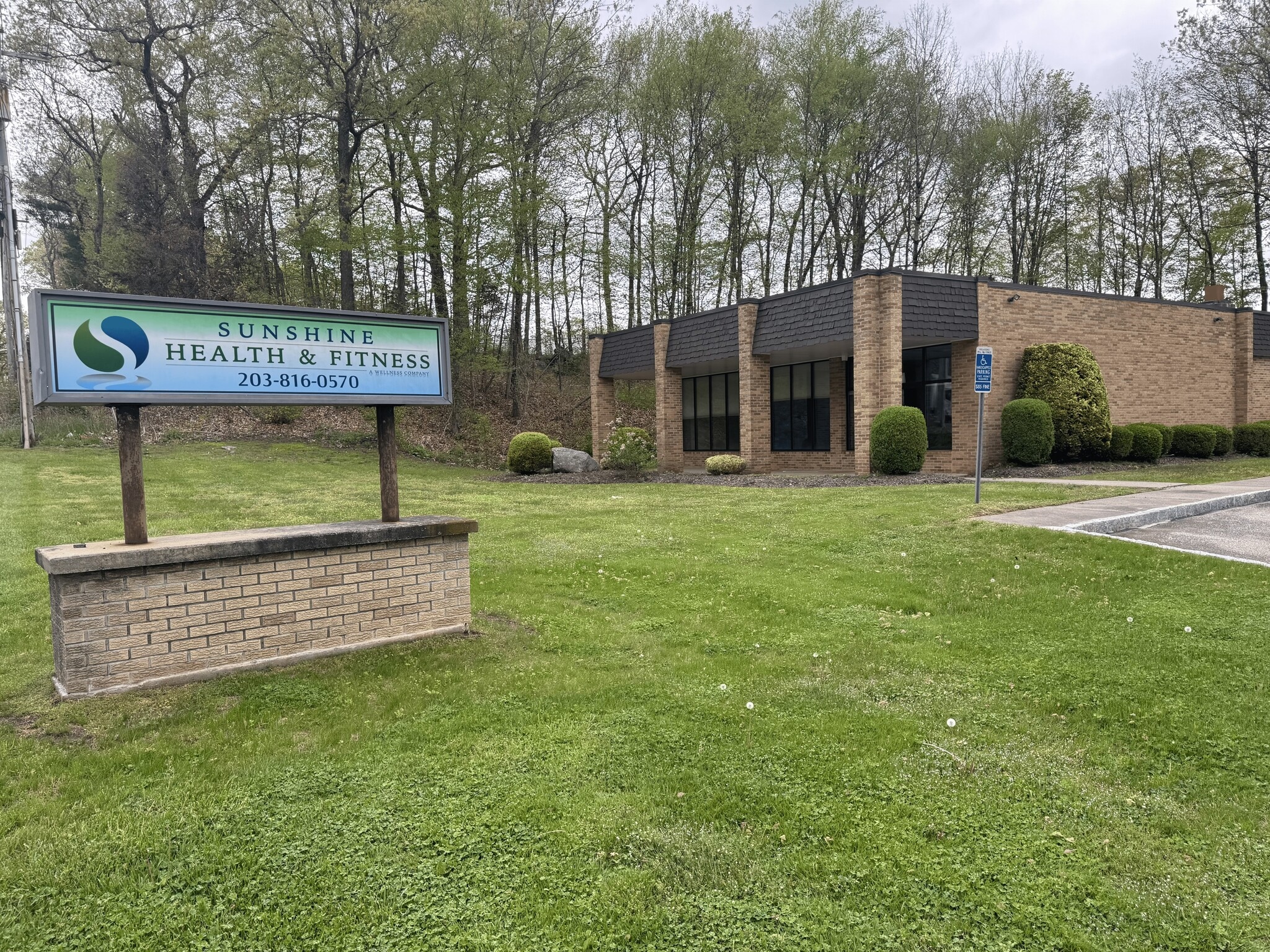 856 Main St, Monroe, CT for Rent