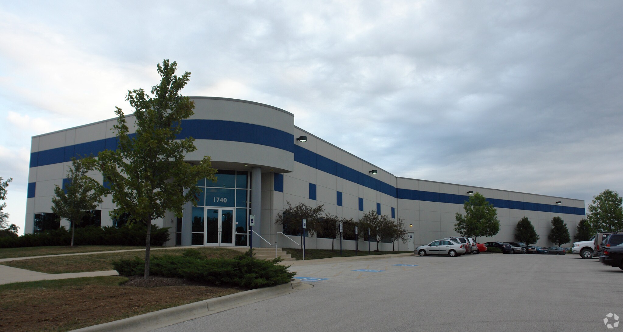 1740 Internationale Pky, Woodridge, IL for Rent