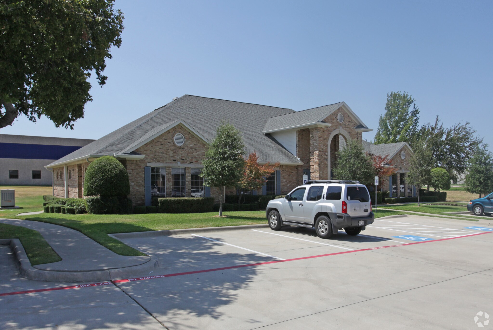 5750 Stratum Dr, Fort Worth, TX for Rent