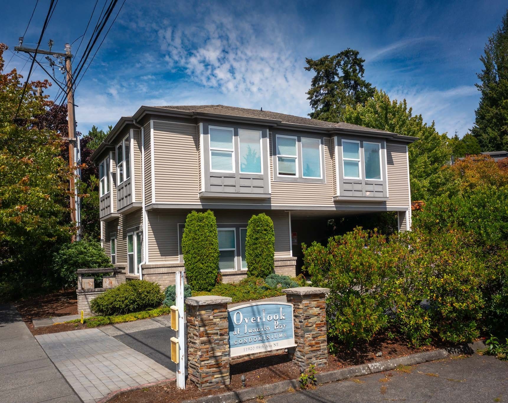 11922 98th Ave NE, Kirkland, WA for Sale