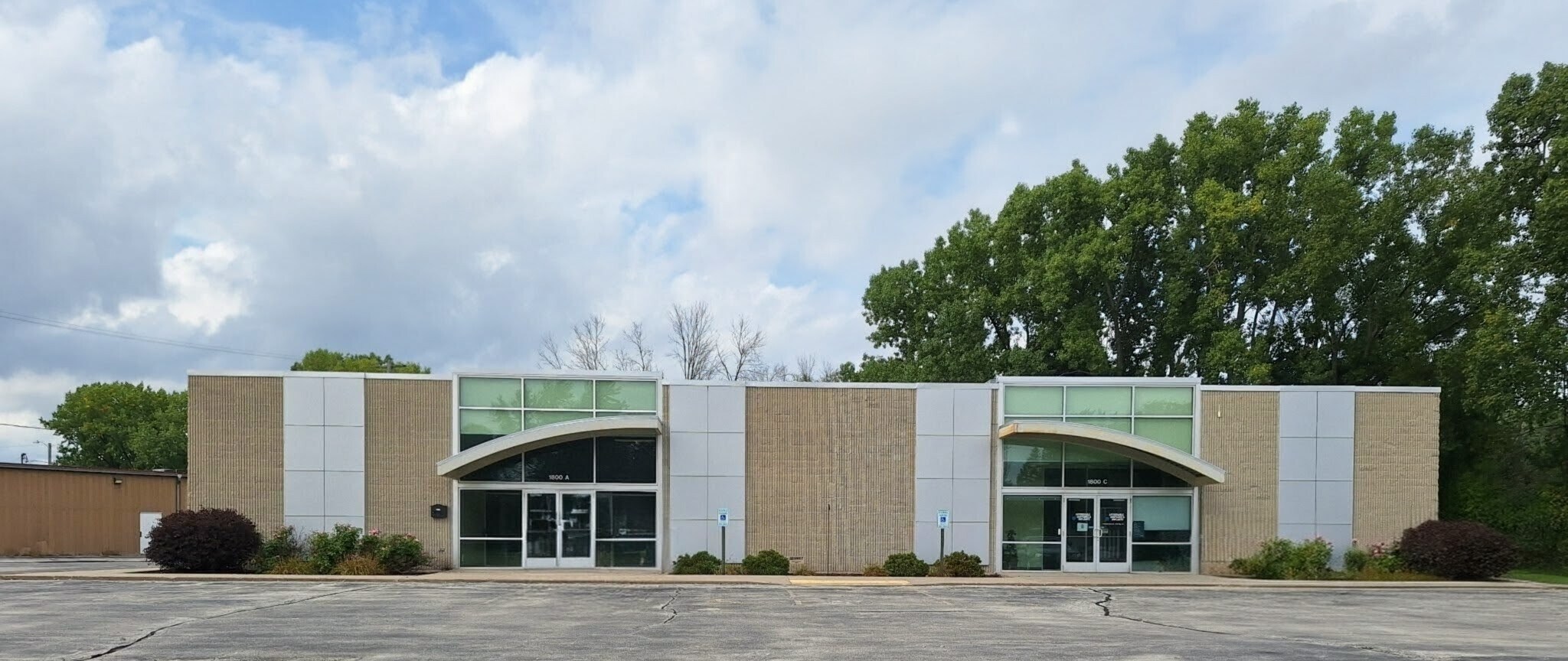 1800 W Mason St, Green Bay, WI for Sale