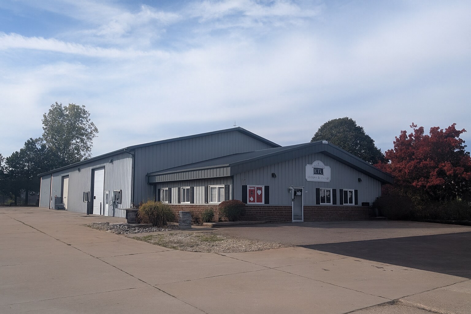 1804 N Towanda Barnes Rd, Bloomington, IL for Sale