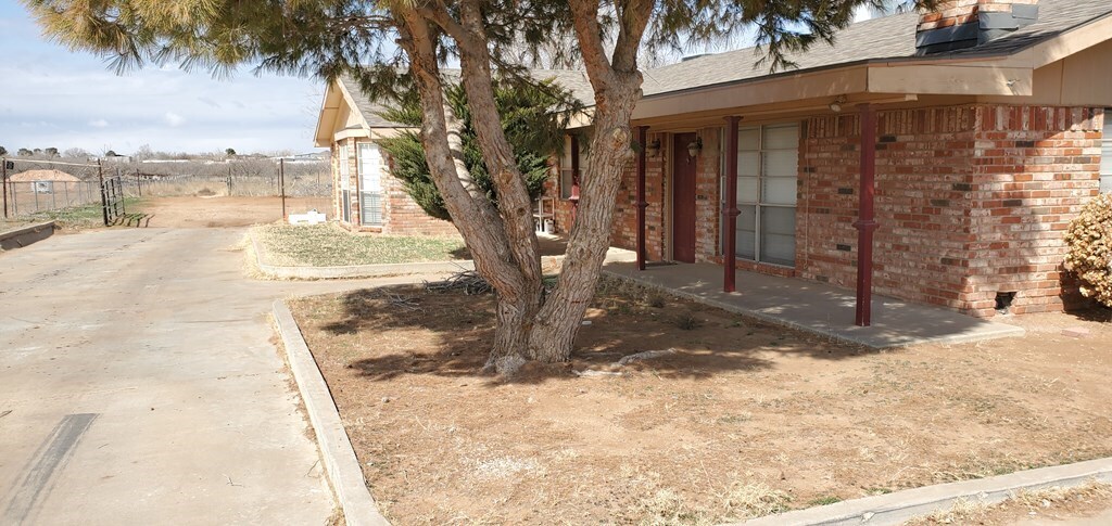 901 E County Road 140, Midland, TX for Sale