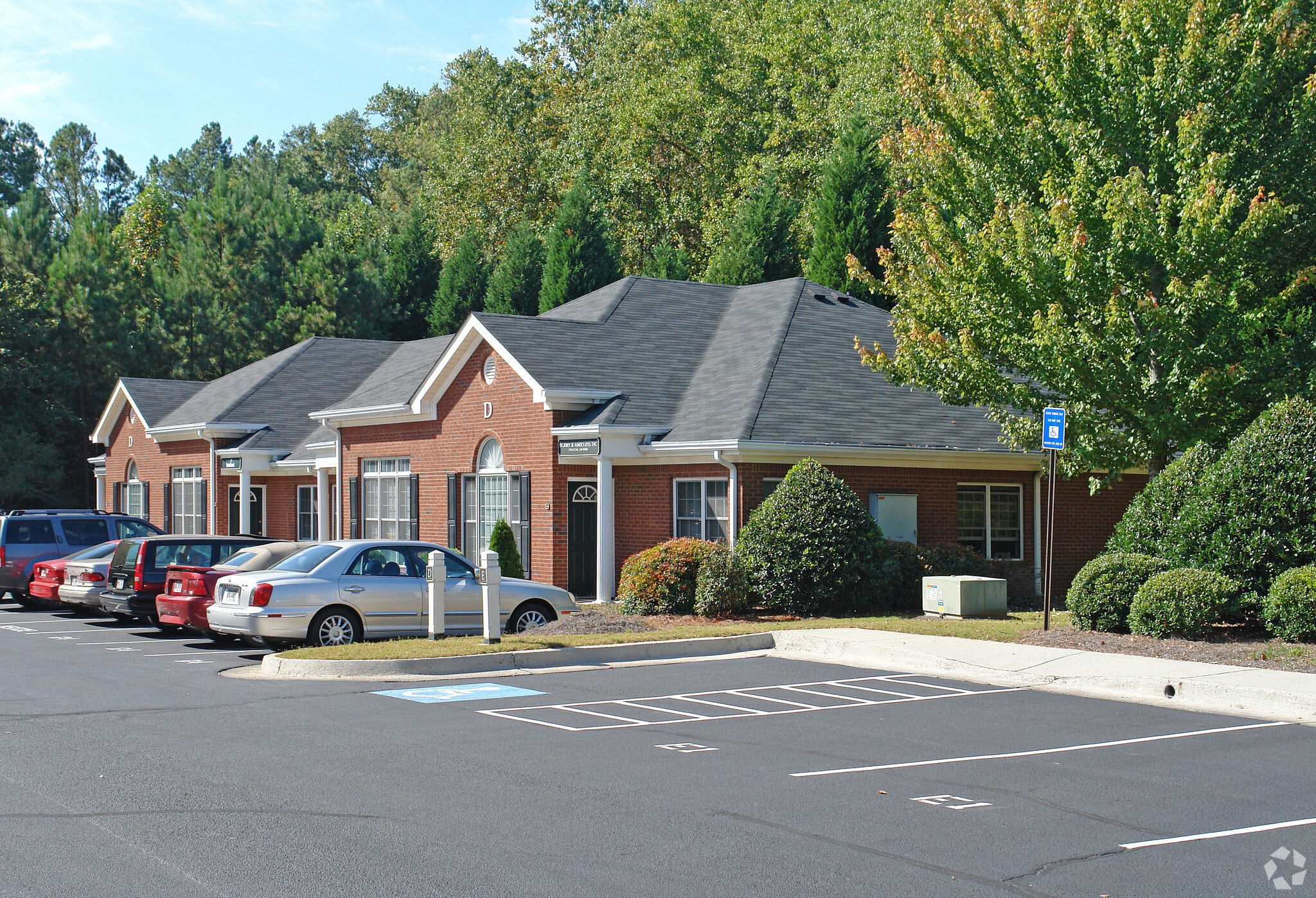 500 Sun Valley Dr, Roswell, GA for Sale
