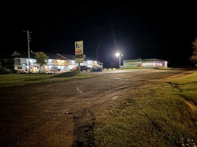 5710 48 St, Elk Point, AB for Sale