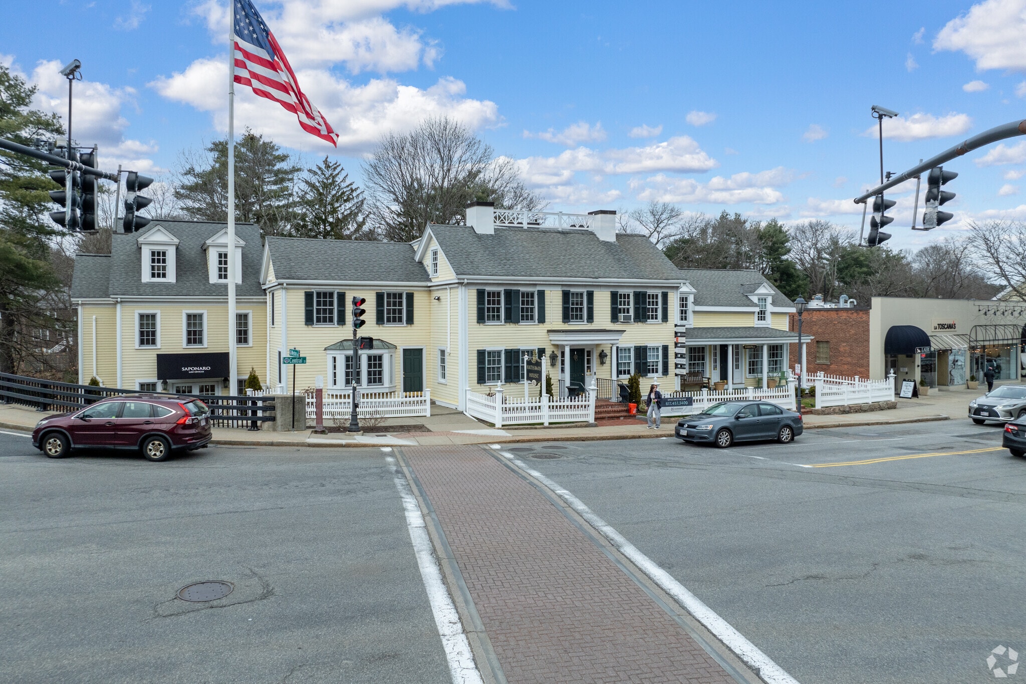 103 Central St, Wellesley, MA for Rent