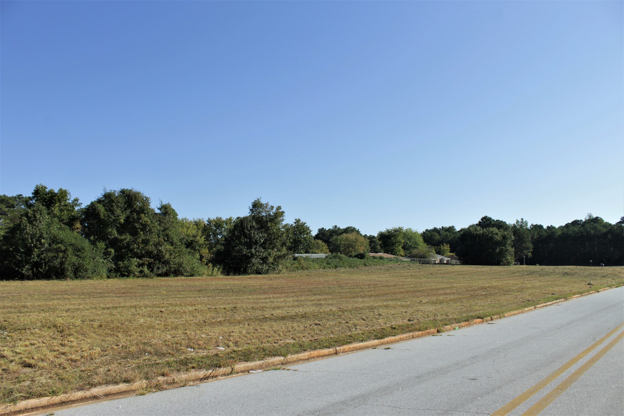 6192 Turner Lake Cir, Covington, GA for Sale