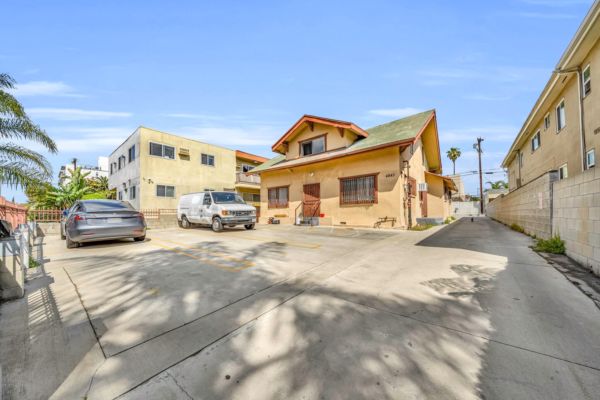 4843 Rosewood Ave, Los Angeles, CA for Sale