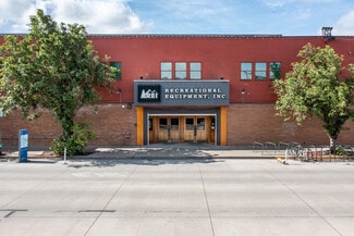 Eugene, OR Storefront Retail/Office - 306 W Lawrence St