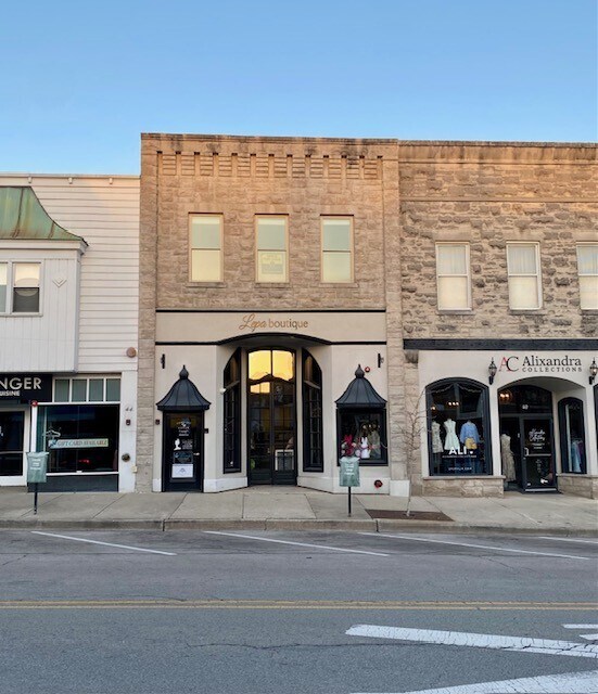 42 S Washington St, Hinsdale, IL for Rent