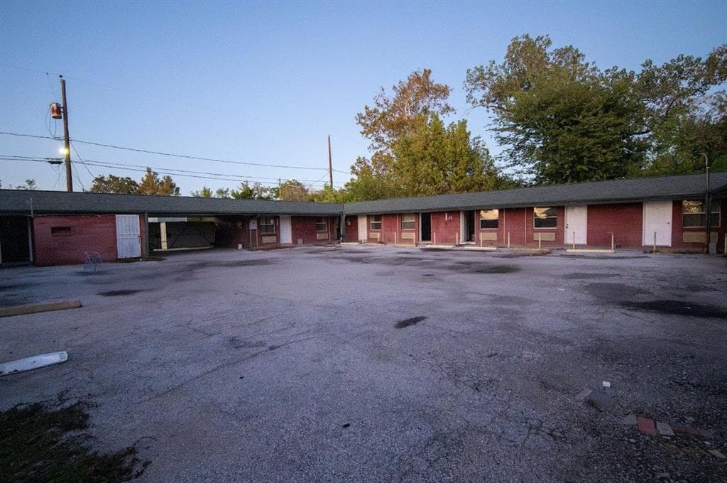 7930 Ritz St, Houston, TX for Sale
