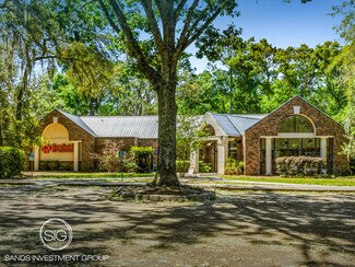 Gainesville, FL Veterinarian/Kennel - 4209 NW 37th Pl