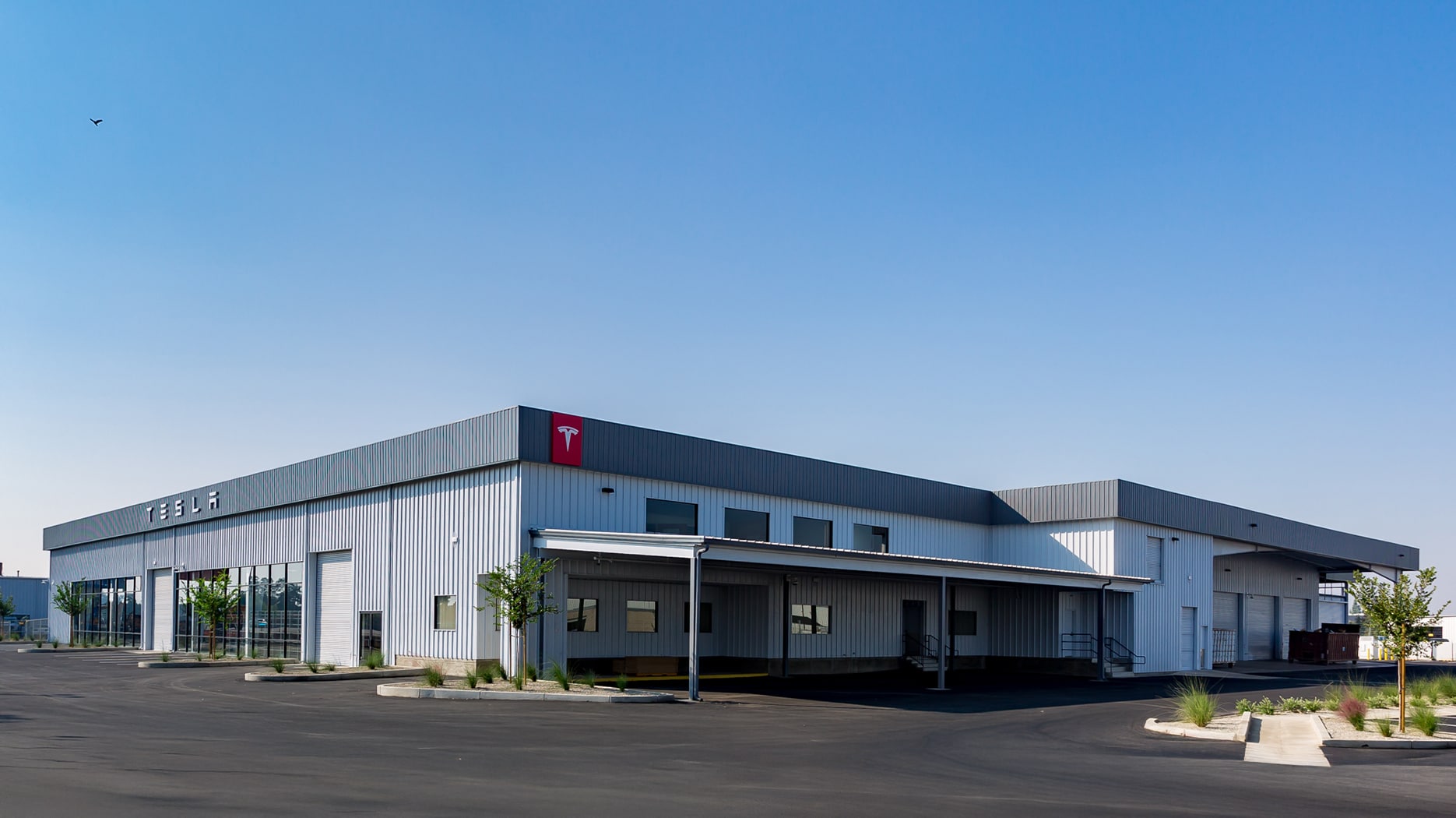 2720 Auto Mall Dr, Bakersfield, CA for Sale