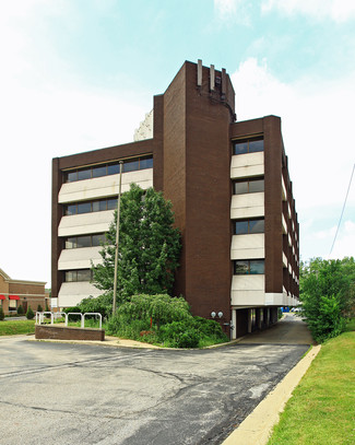 Middleburg Heights, OH Office - 6902 Pearl Rd