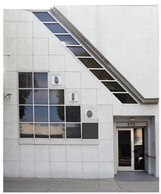 Los Angeles, CA Storefront Retail/Office - 810 S Robertson Blvd