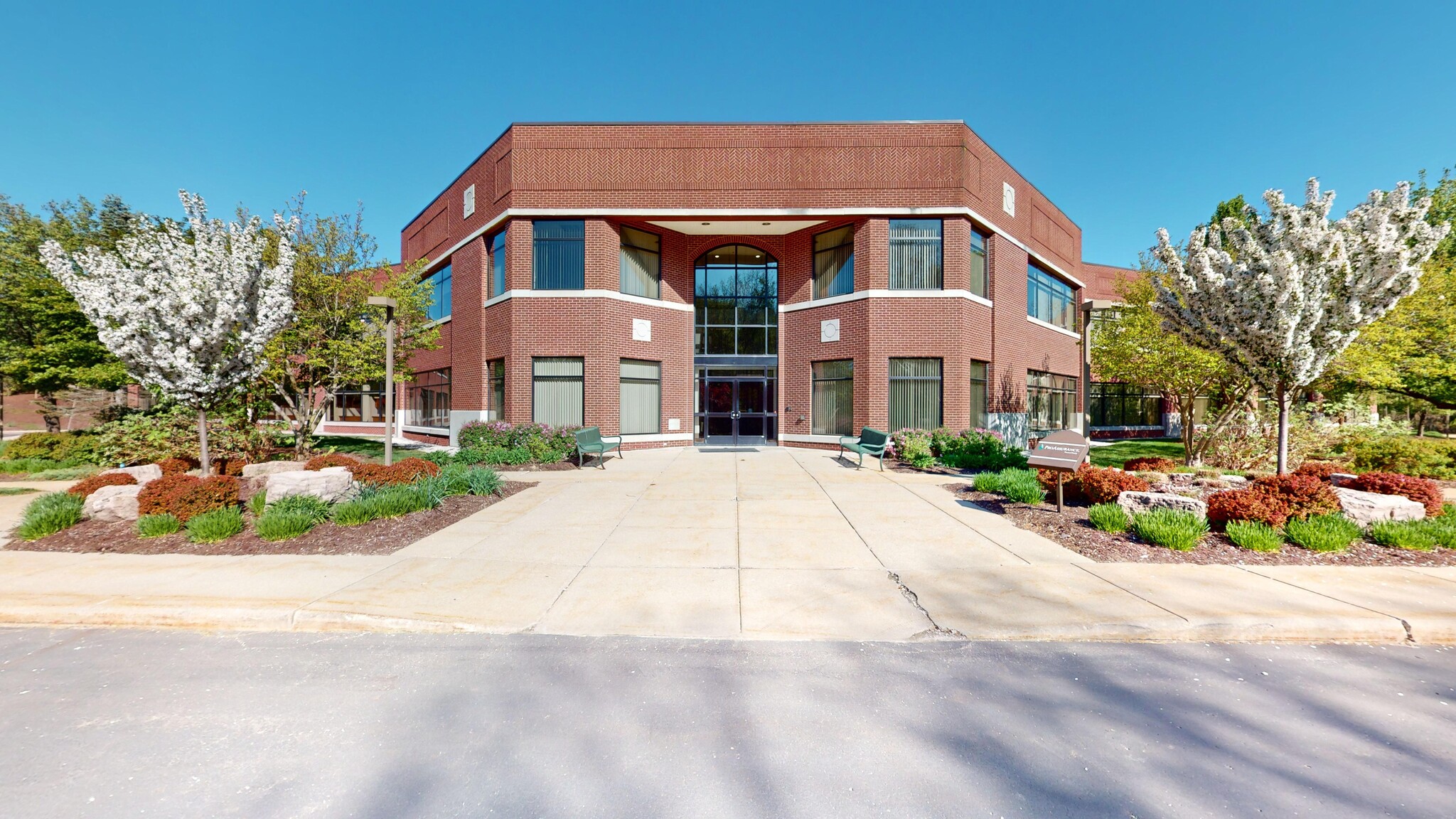 2600 Professionals Dr, Okemos, MI for Rent