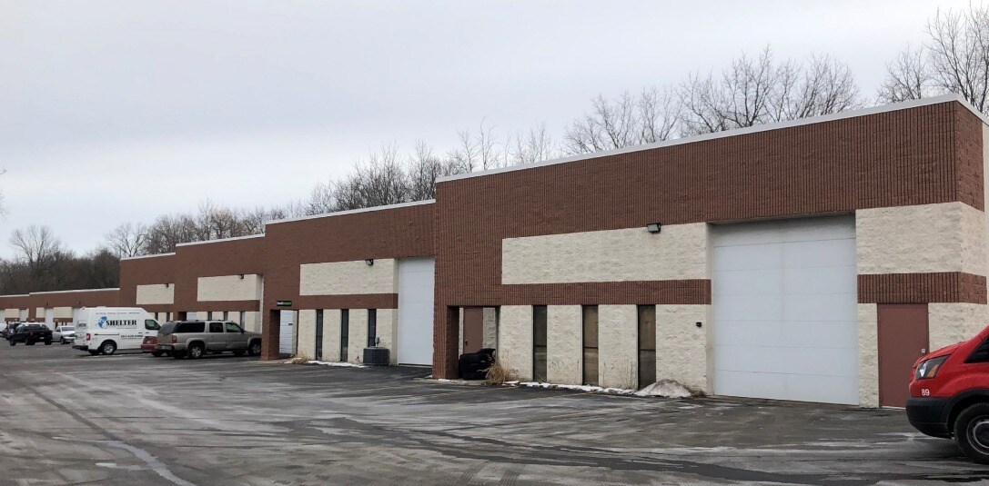 2838 N Brookfield Rd, Brookfield, WI for Rent